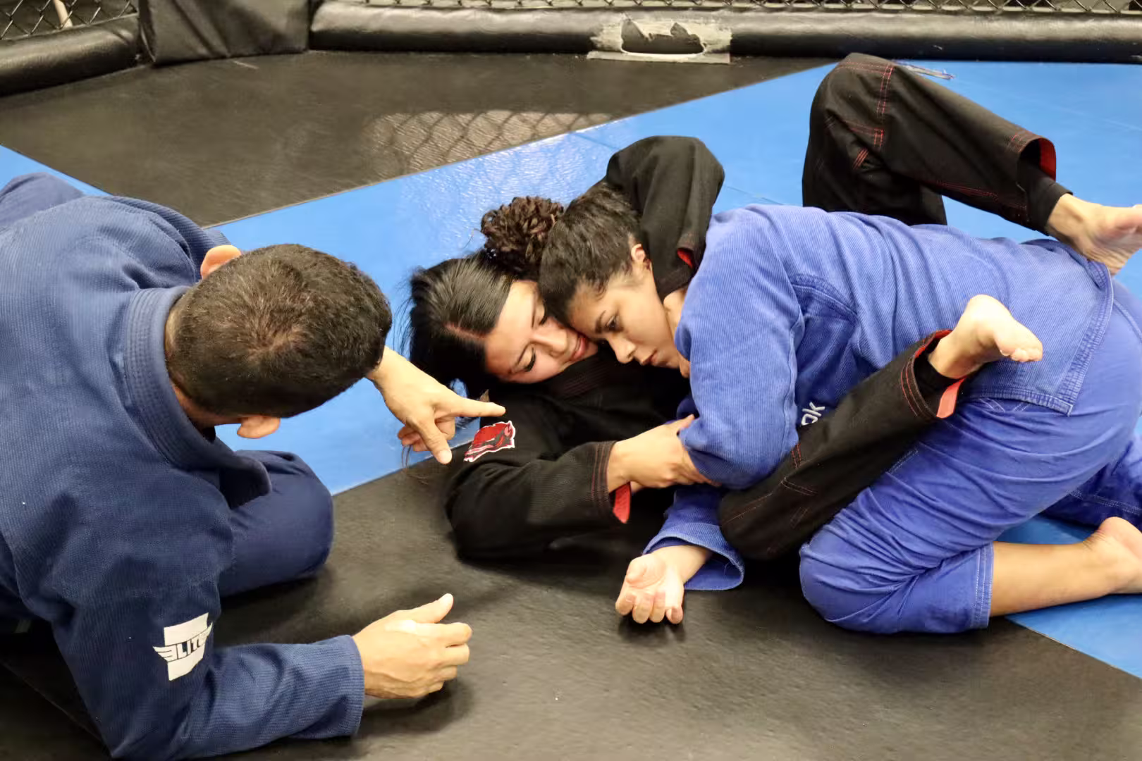 students grappling